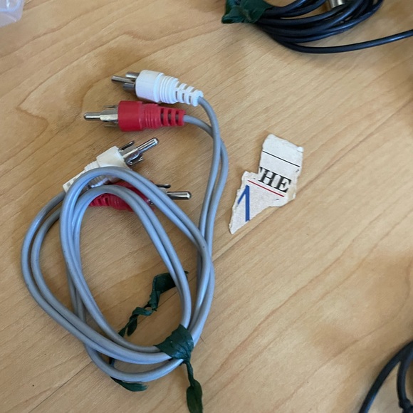 AC Cables 3 Ft. and 6 Ft. Bundle 13 Electronic CABLES. Aux. dvd / jacks / RCA 13 - Picture 2 of 11